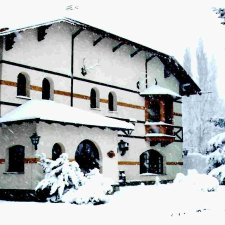 Hosteria La Posta Del Cazador Сан-Мартін-де-лос-Андес Екстер'єр фото