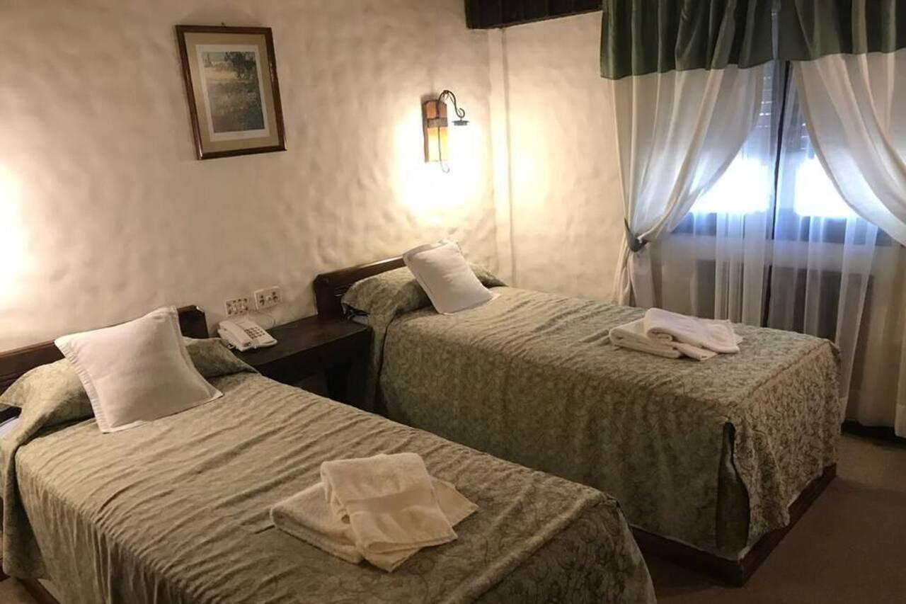 Hosteria La Posta Del Cazador Сан-Мартін-де-лос-Андес Екстер'єр фото