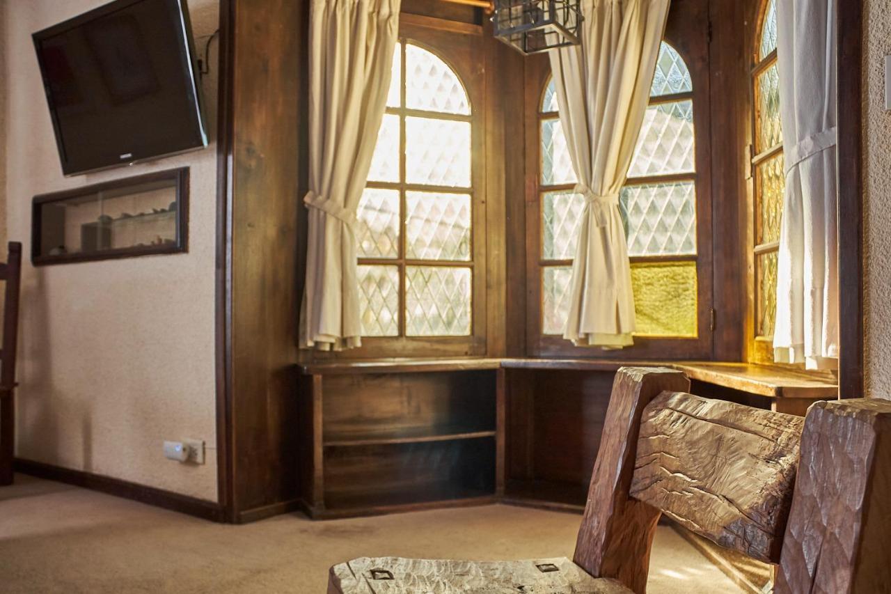 Hosteria La Posta Del Cazador Сан-Мартін-де-лос-Андес Екстер'єр фото