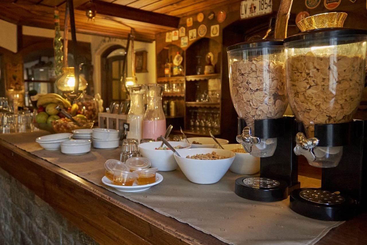 Hosteria La Posta Del Cazador Сан-Мартін-де-лос-Андес Екстер'єр фото