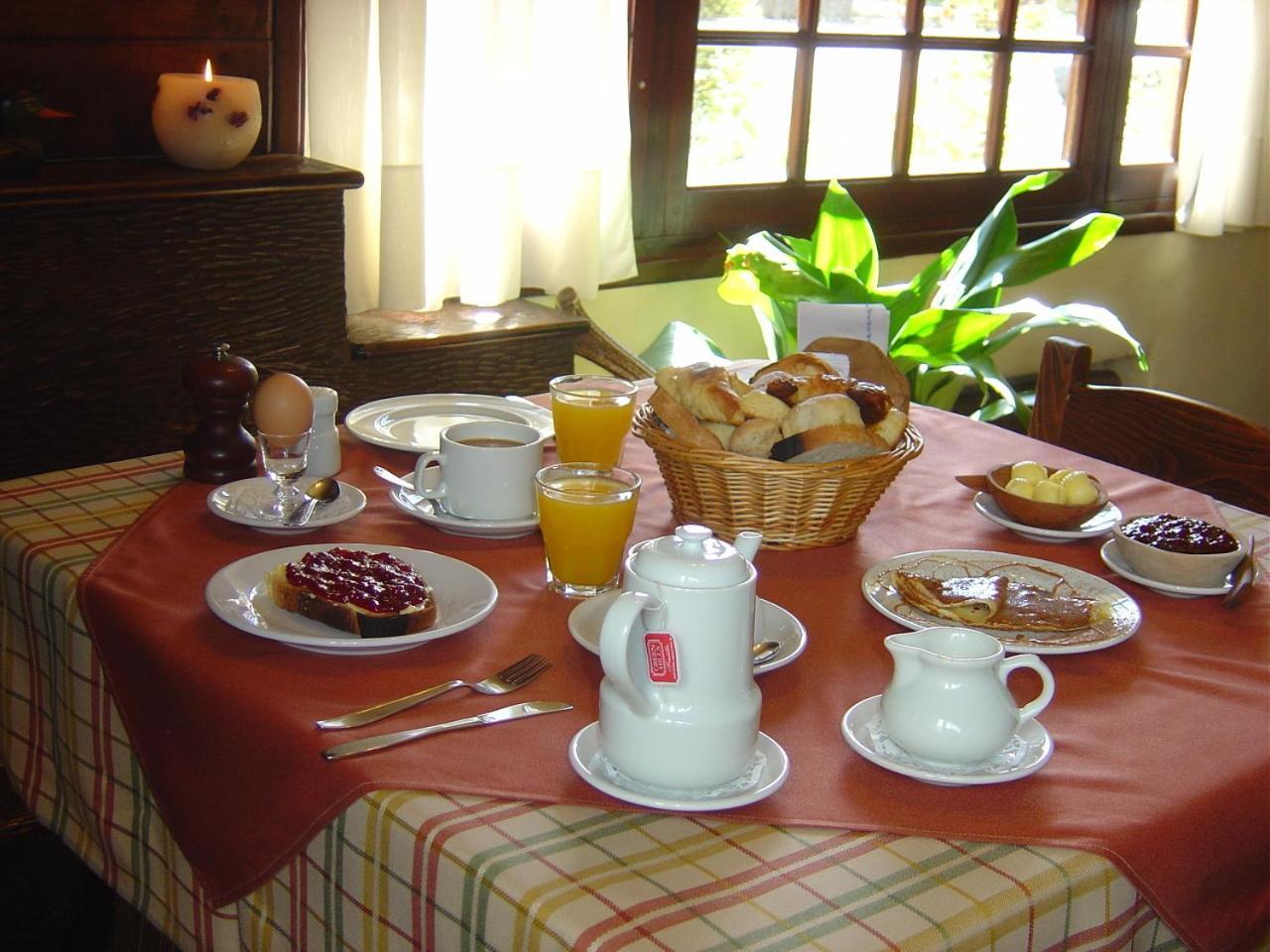 Готель Hosteria La Posta Del Cazador Сан-Мартін-де-лос-Андес Екстер'єр фото