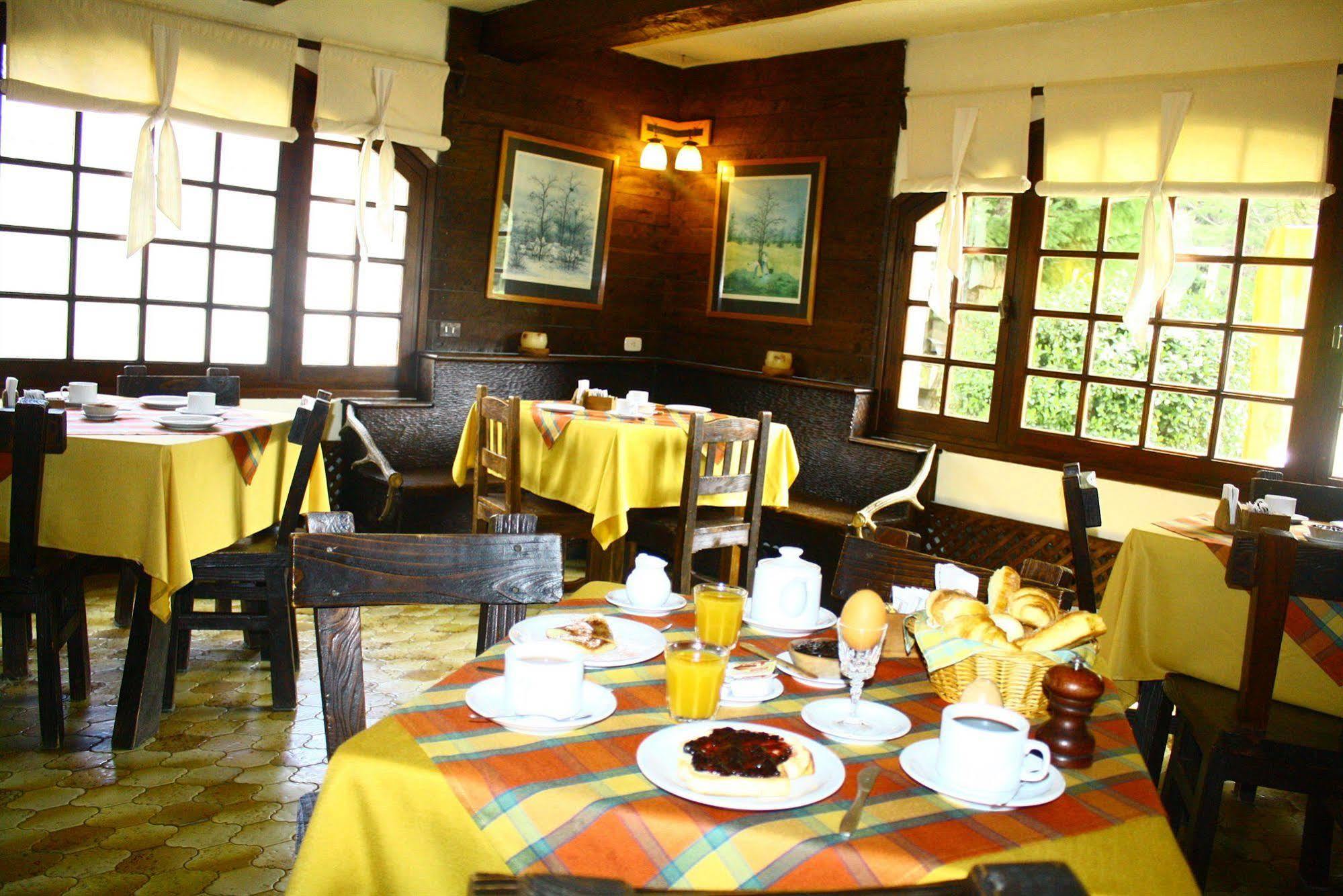 Hosteria La Posta Del Cazador Сан-Мартін-де-лос-Андес Екстер'єр фото