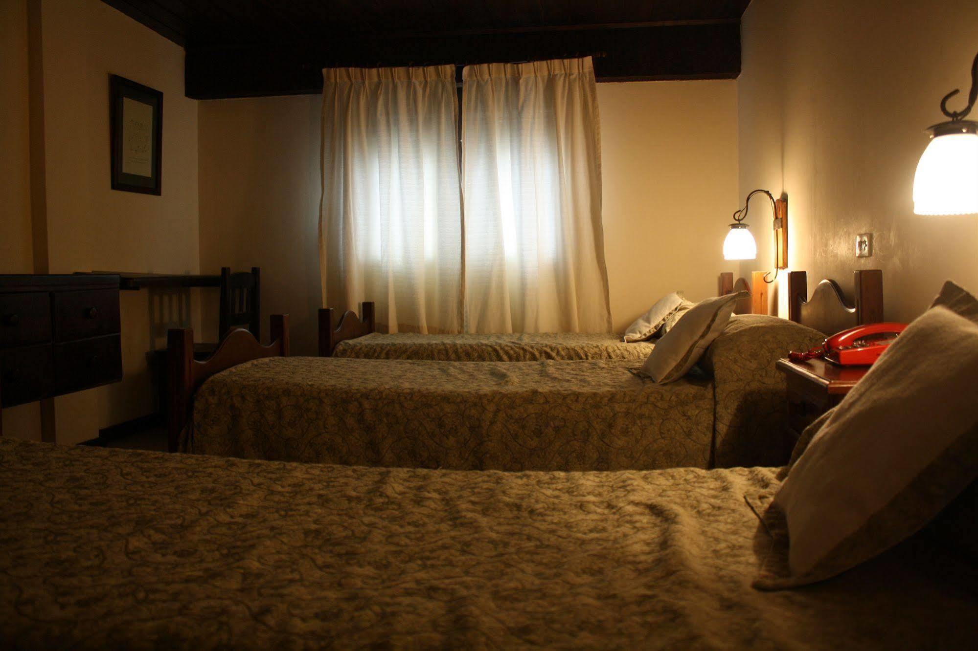 Hosteria La Posta Del Cazador Сан-Мартін-де-лос-Андес Екстер'єр фото